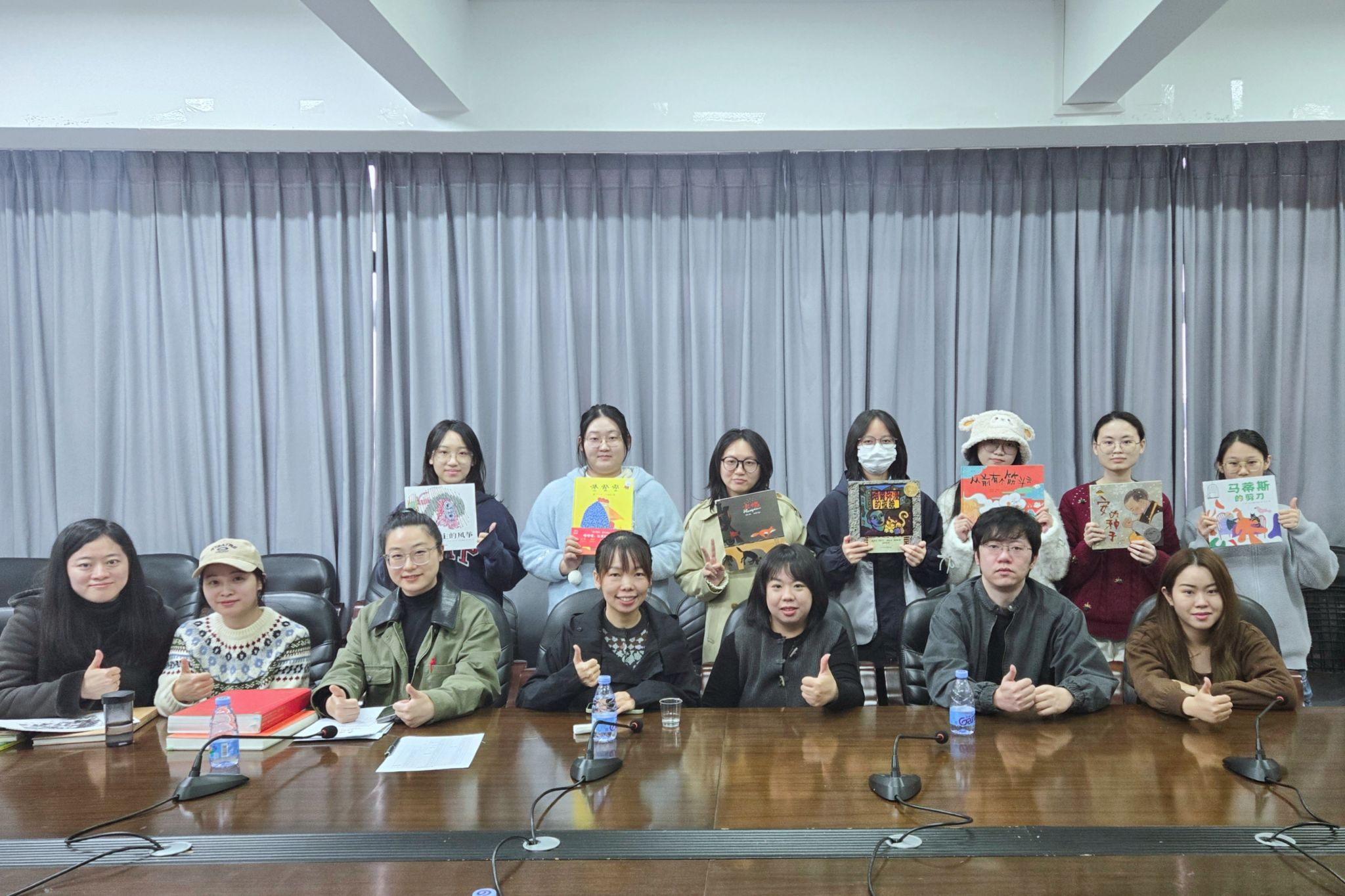 合影2.jpg