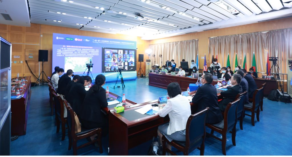 海丝蓝皮书发布会现场2.JPG